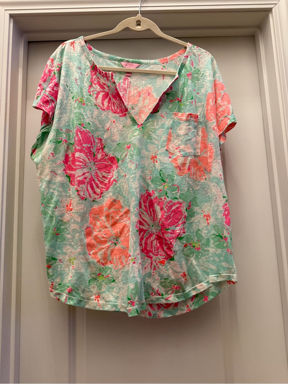 Lilly Pulitzer Mint Floral Split V-Neck Short Sleeve Top